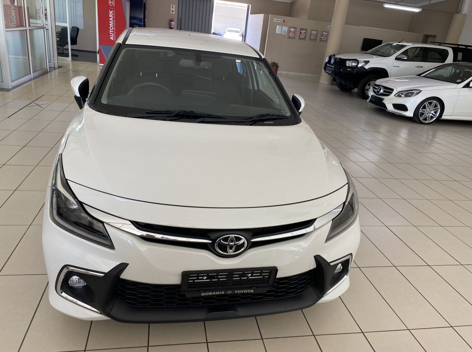 2025 Toyota starlet 1.5 AT pictures