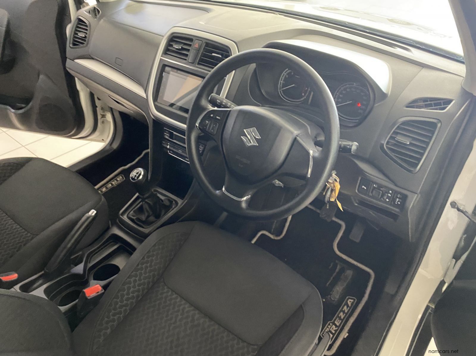 2022 Suzuki brezza pictures