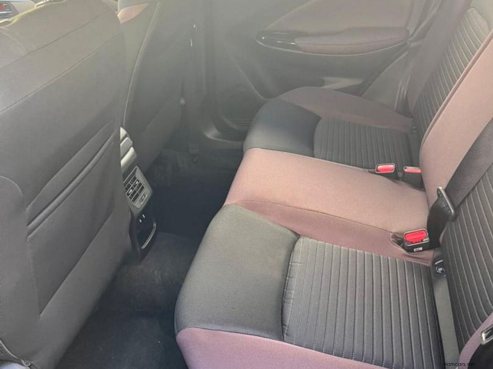 2025 Toyota Starlet Cross 1.5 XR AT pictures