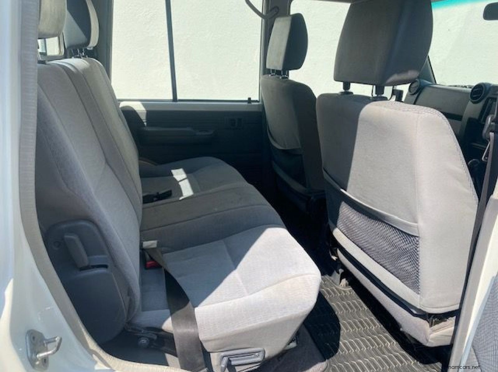 2016 Toyota Land Cruiser 79 4.5d P/u D/c pictures