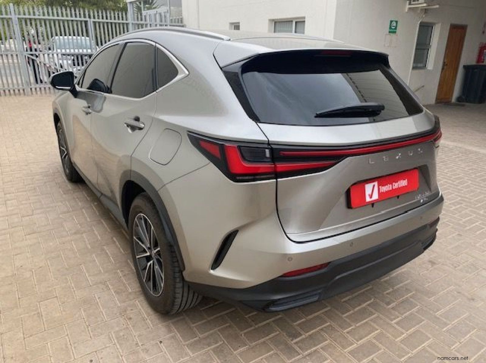 2025 Lexus Nx 350h Ex hybrid pictures