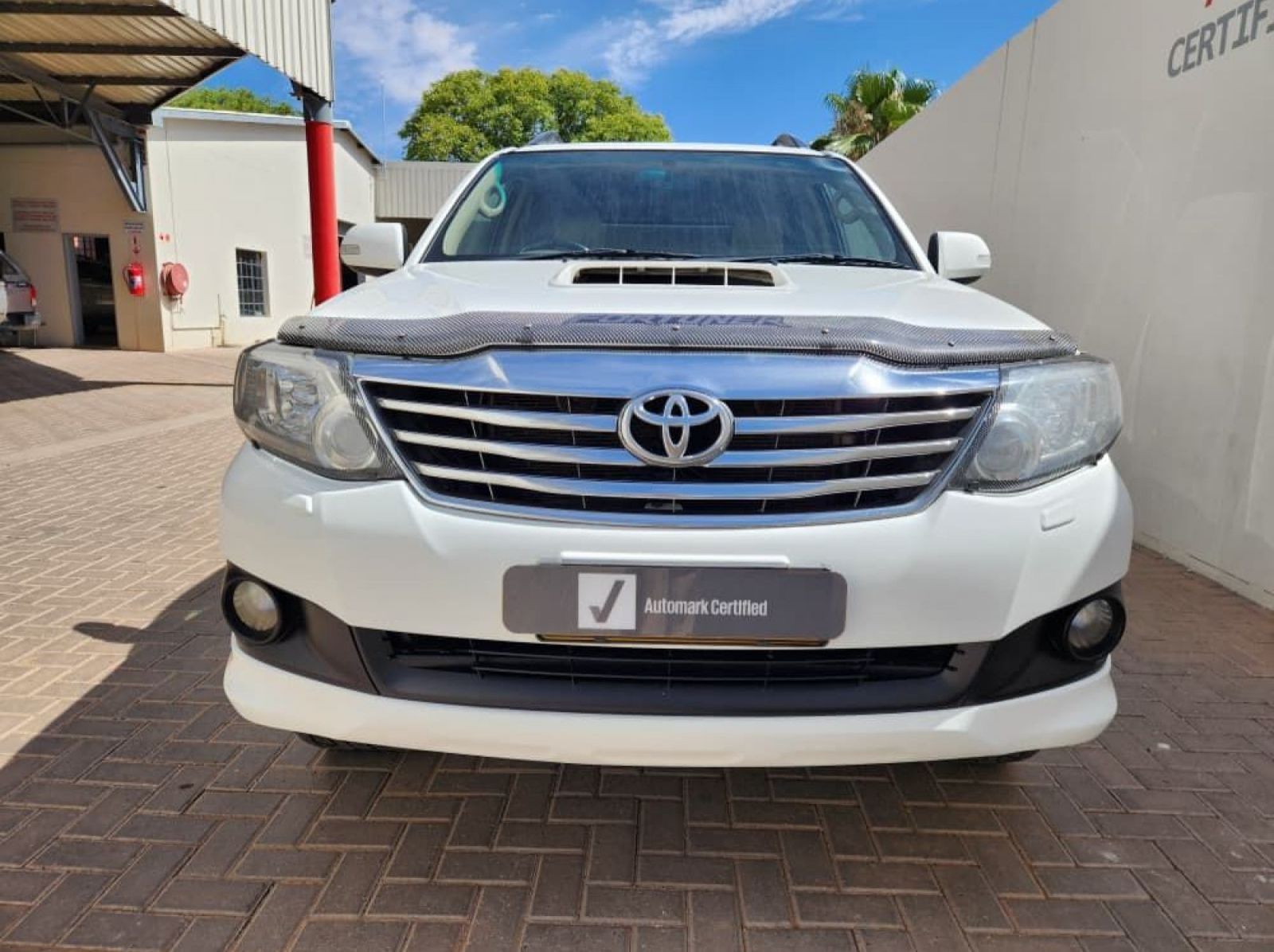 2013 Toyota Fortuner 3.0 D-4D 4X4 pictures