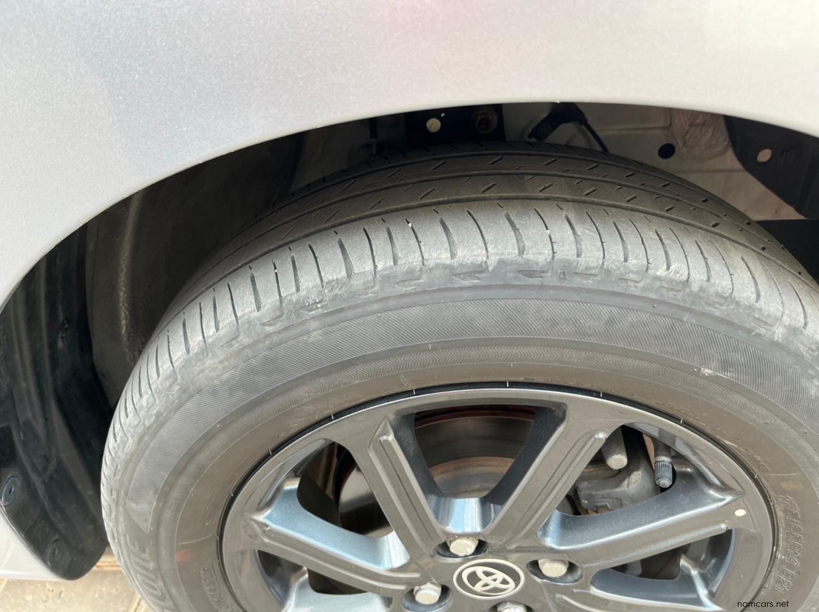 2022 Toyota Agya 1.0 AT pictures