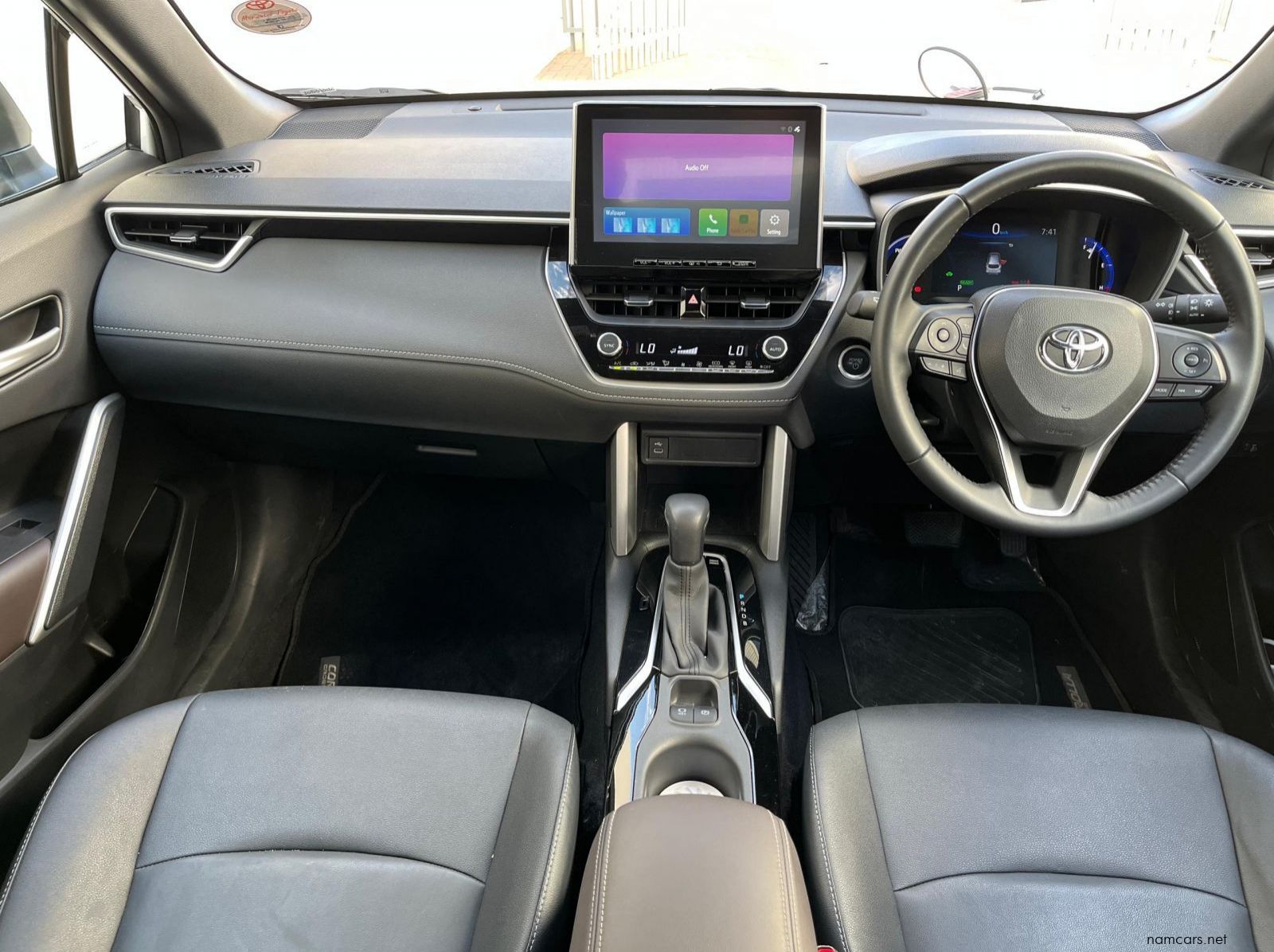 2025 Toyota Corolla Cross pictures