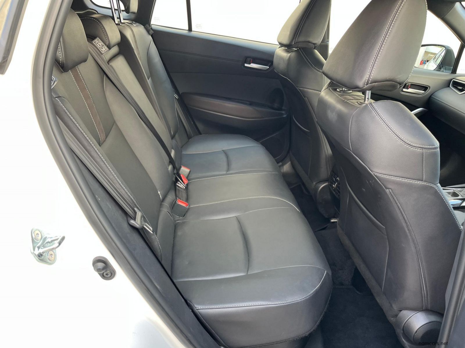 2025 Toyota Corolla Cross pictures