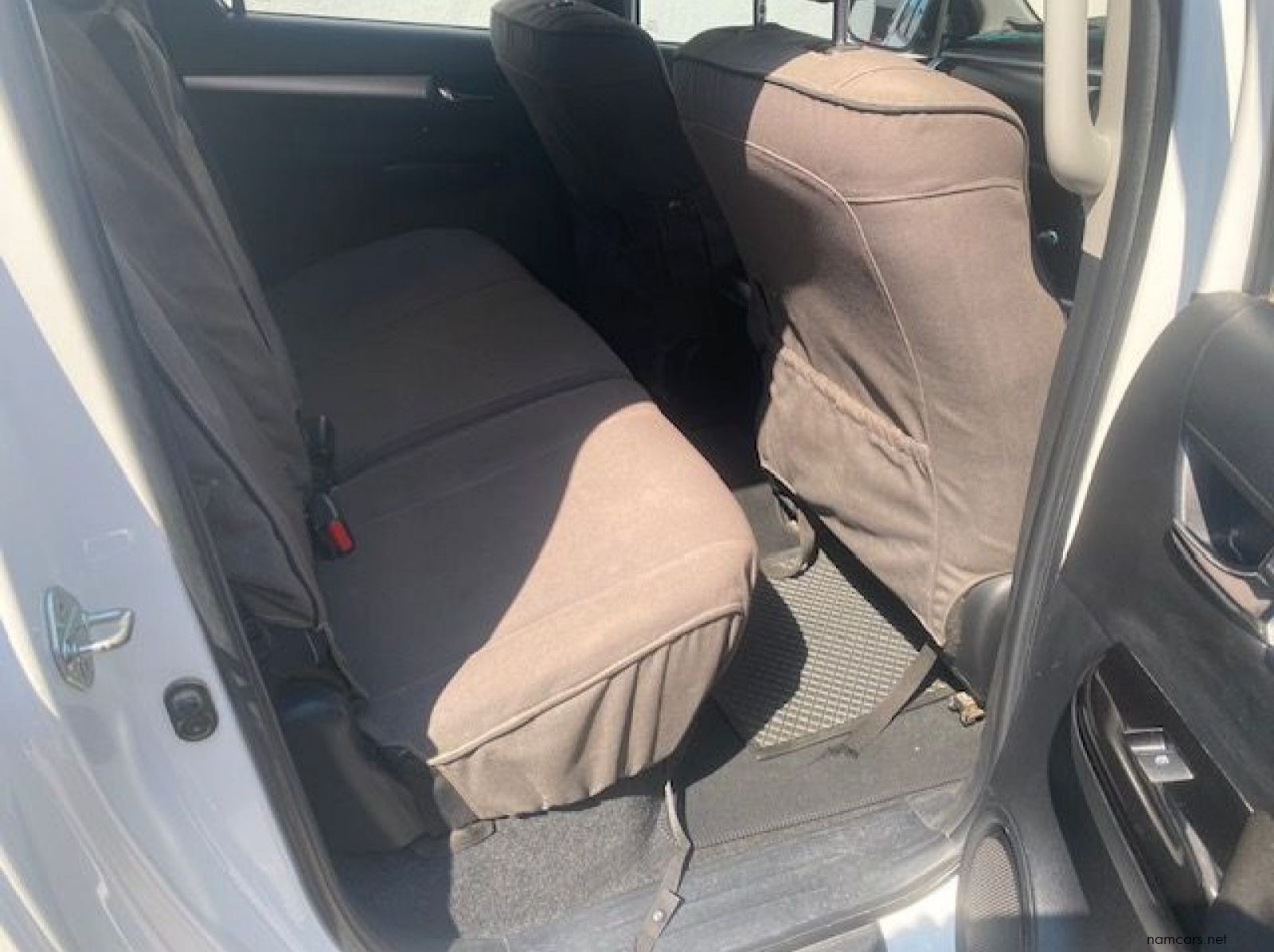 2016 Toyota Hilux 2.8 Gd-6 Raider 4x4 P/u D/c pictures