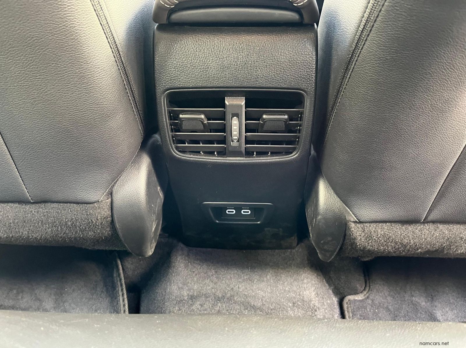 2025 Toyota Corolla Cross pictures