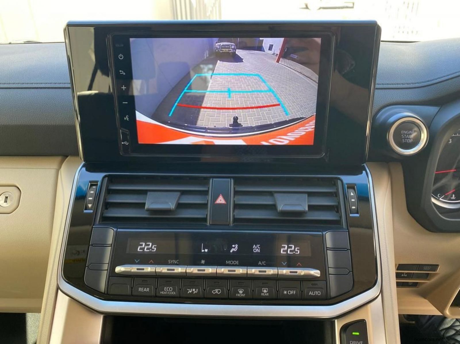 2022 Toyota Land Cruiser 300 3.3D V6 GX-R pictures