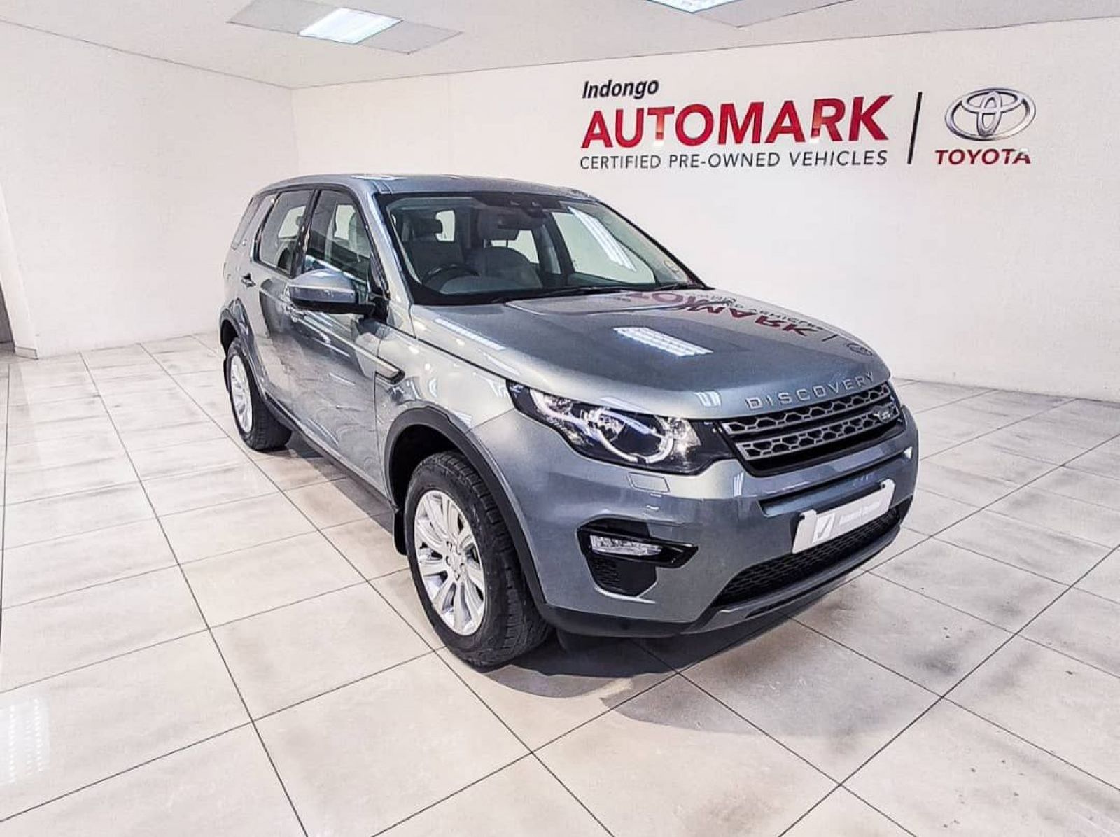 Used Land Rover Land Rover Discovery Sport 2.0i4 D Se  for sale in Windhoek, Walvis Bay, Okahandja, Gobabis, Mariental, Otjiwarongo, Ongwediva, Namibia
