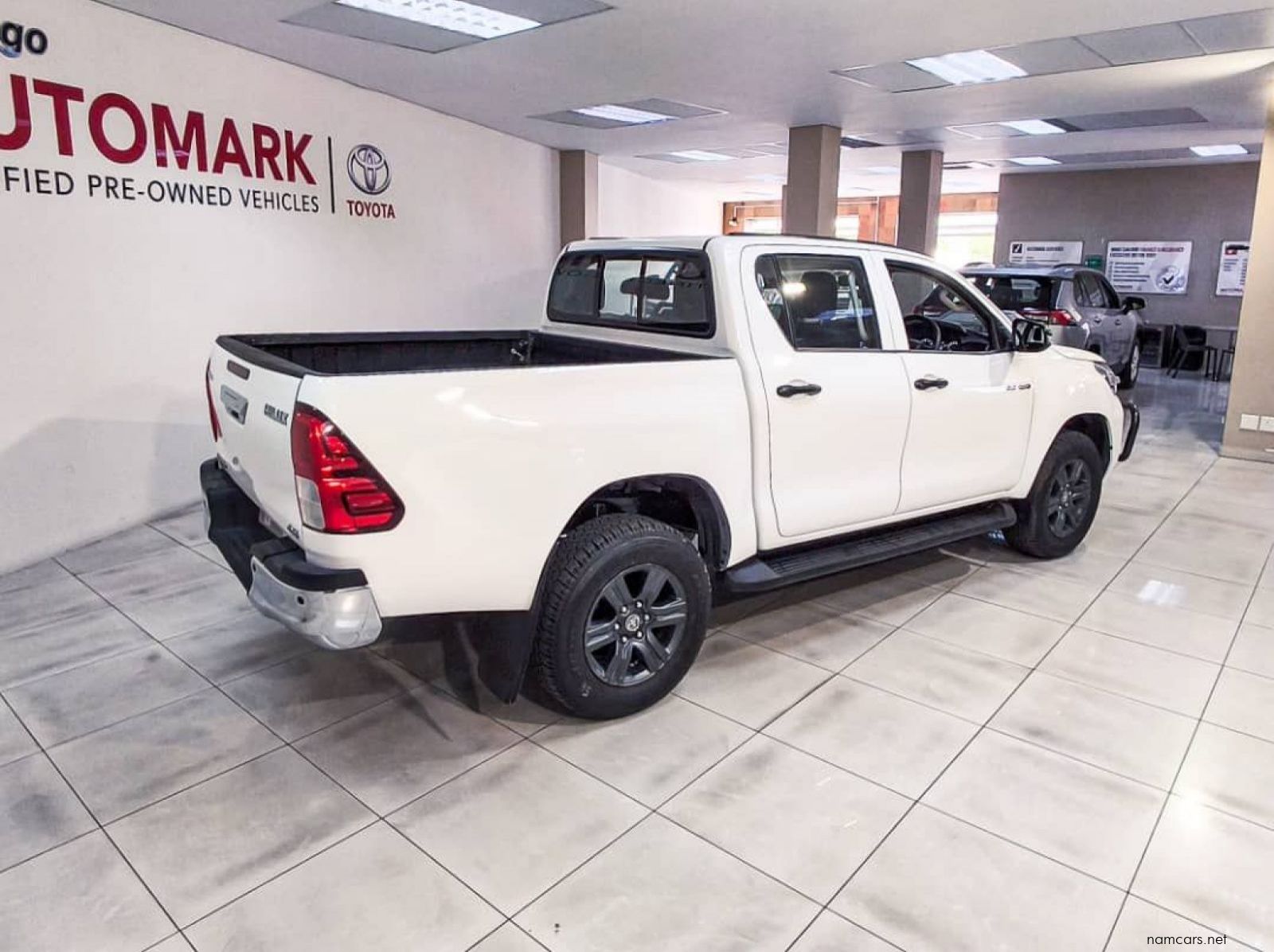 2023 Toyota Hilux 2.4 Gd-6 Raider 4x4 A/t P/u D/c pictures
