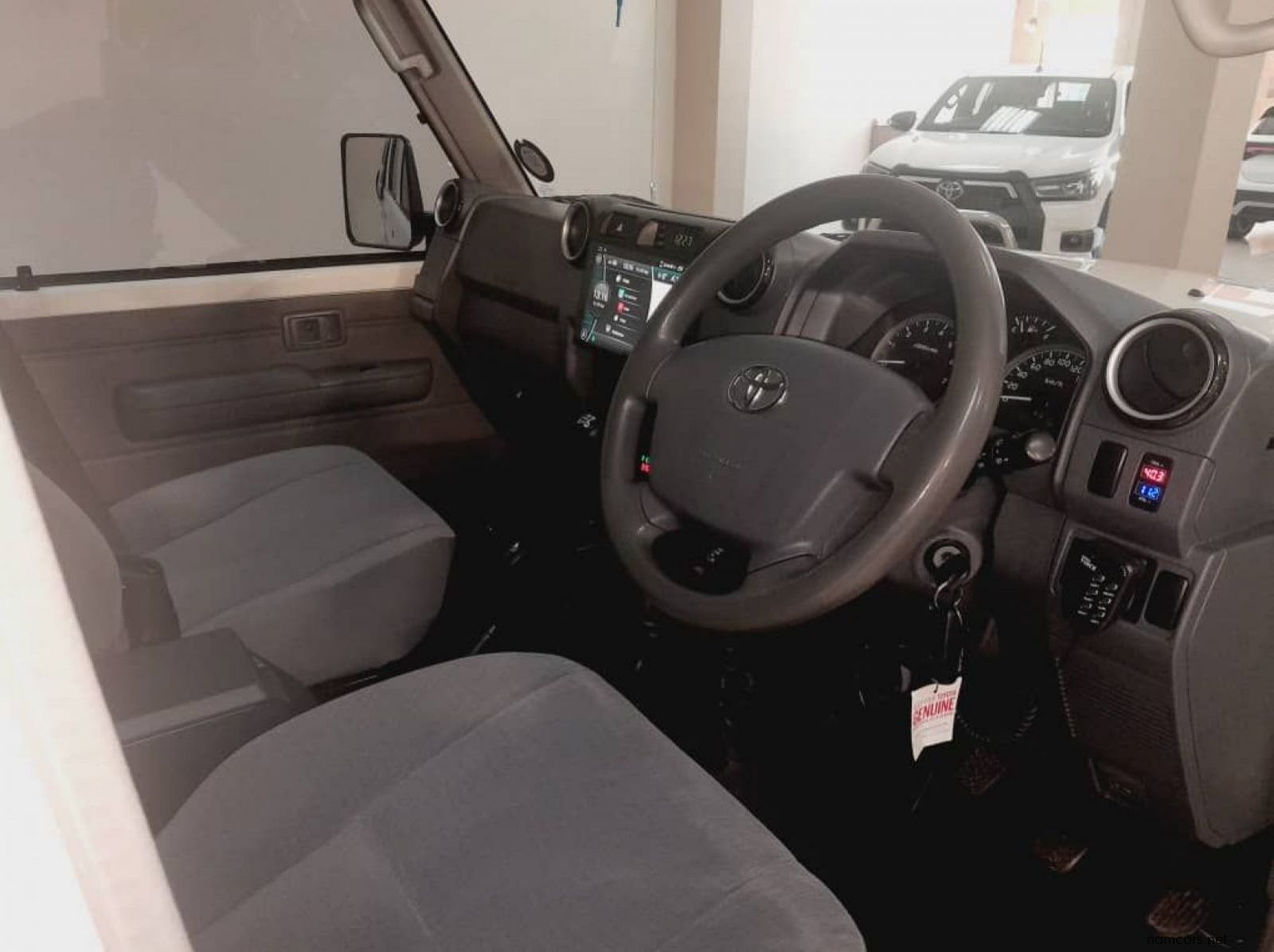 2018 Toyota Landcruiser 79 4.0p P/u D/c pictures