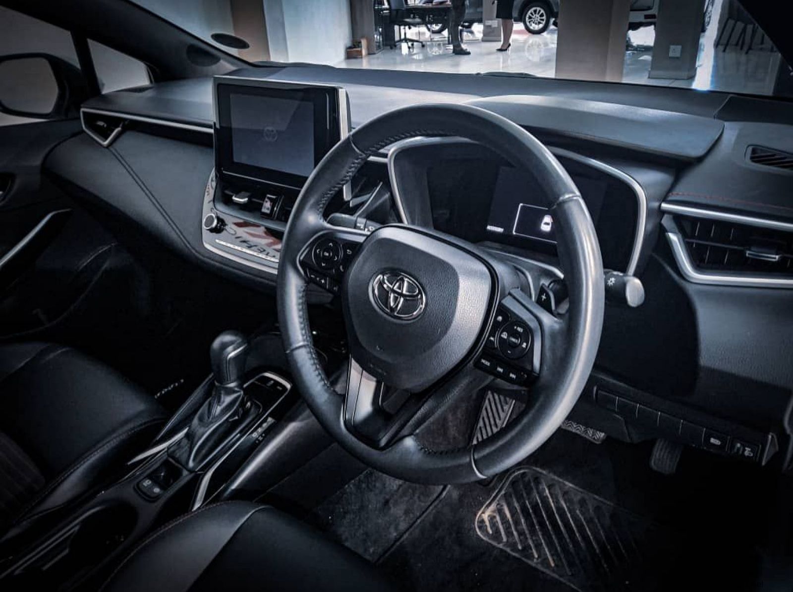 2024 Toyota Toyota Corolla CBU Corolla SD 2.0 XR (66I) pictures