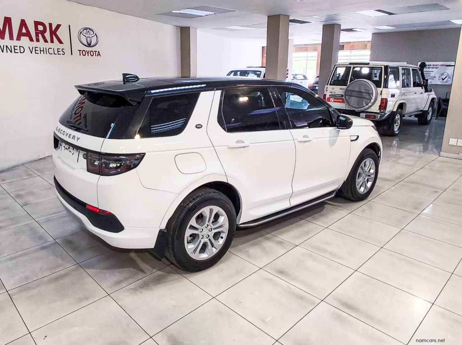 2020 Land Rover Discovery Sport 2.0d S (d180) pictures