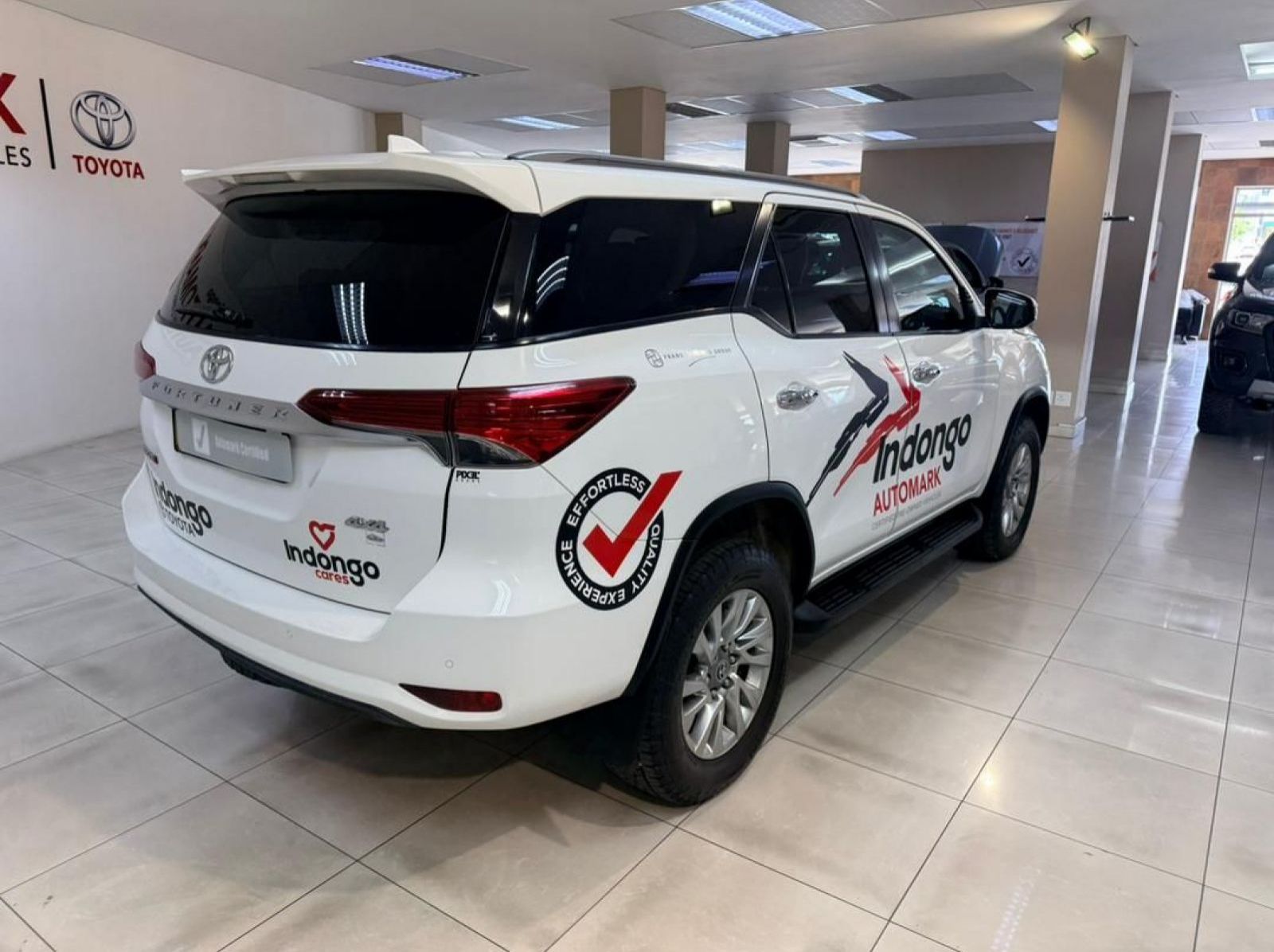 2023 Toyota Fortuner 2.8gd-6 4x4 A/t pictures