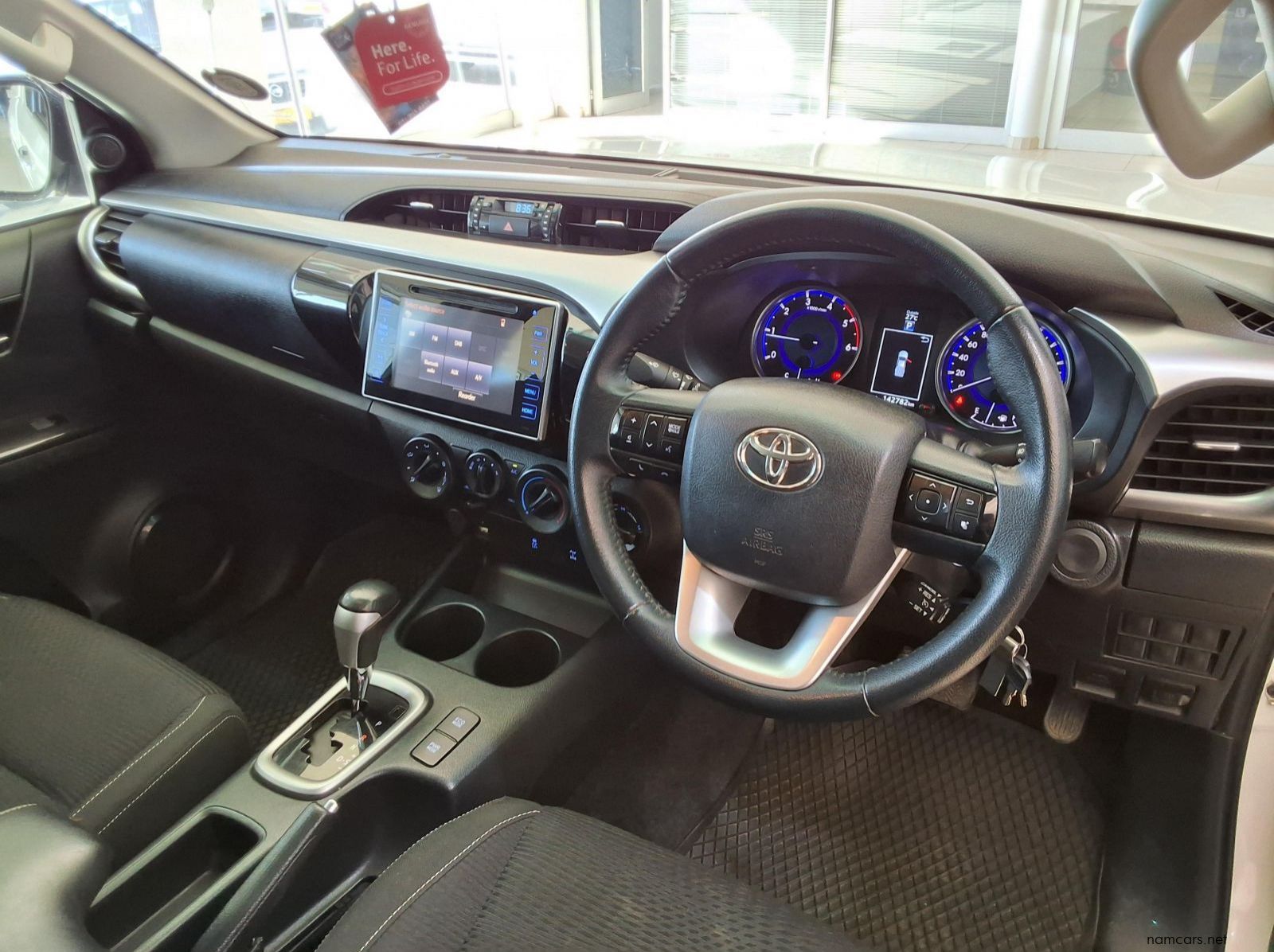 2018 Toyota Hilux Extra Cab 2.8GD6 4x4 Raider AT pictures