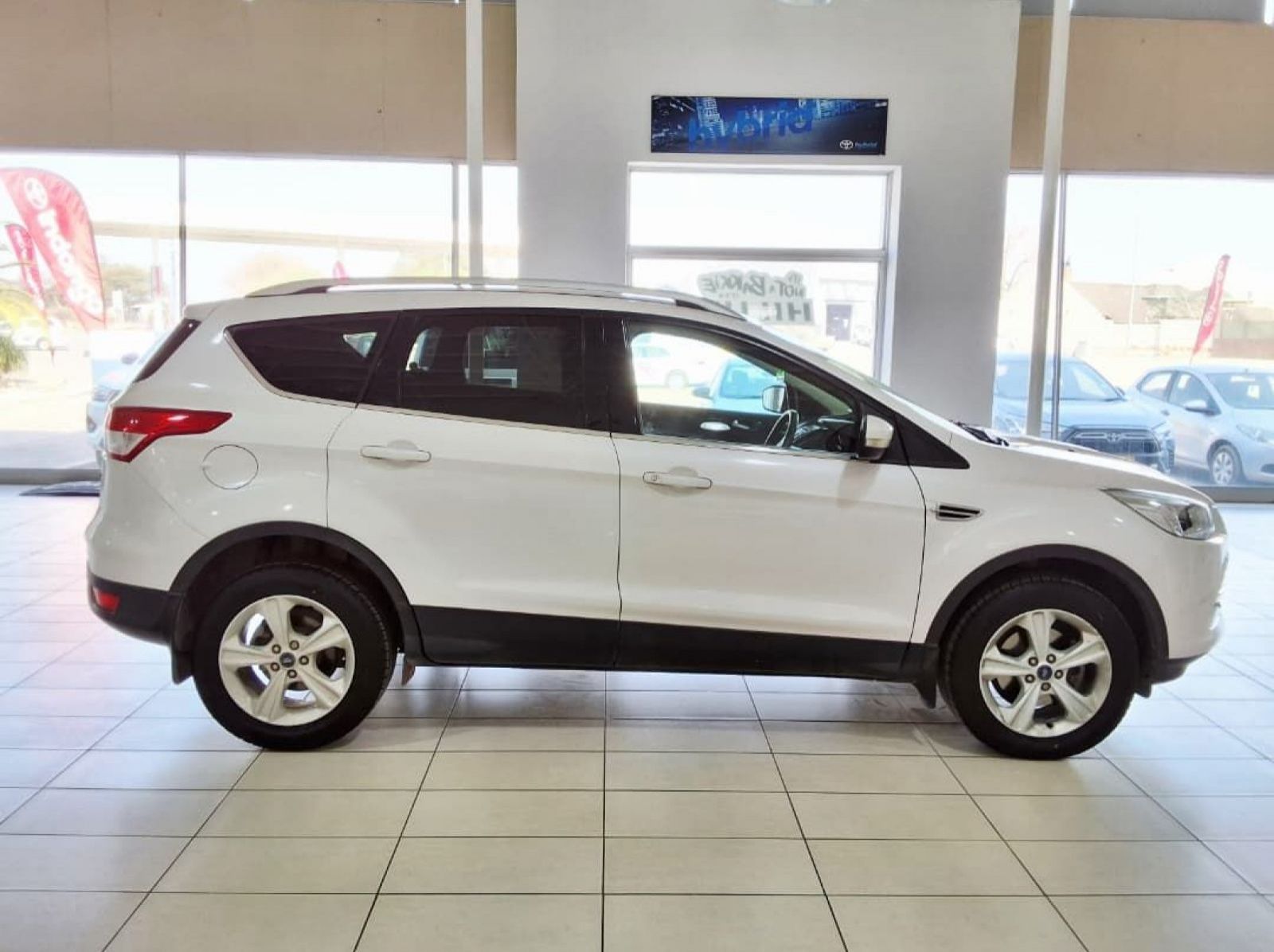 2016 Ford Kuga 1.5 Ecoboost Ambiente AT pictures
