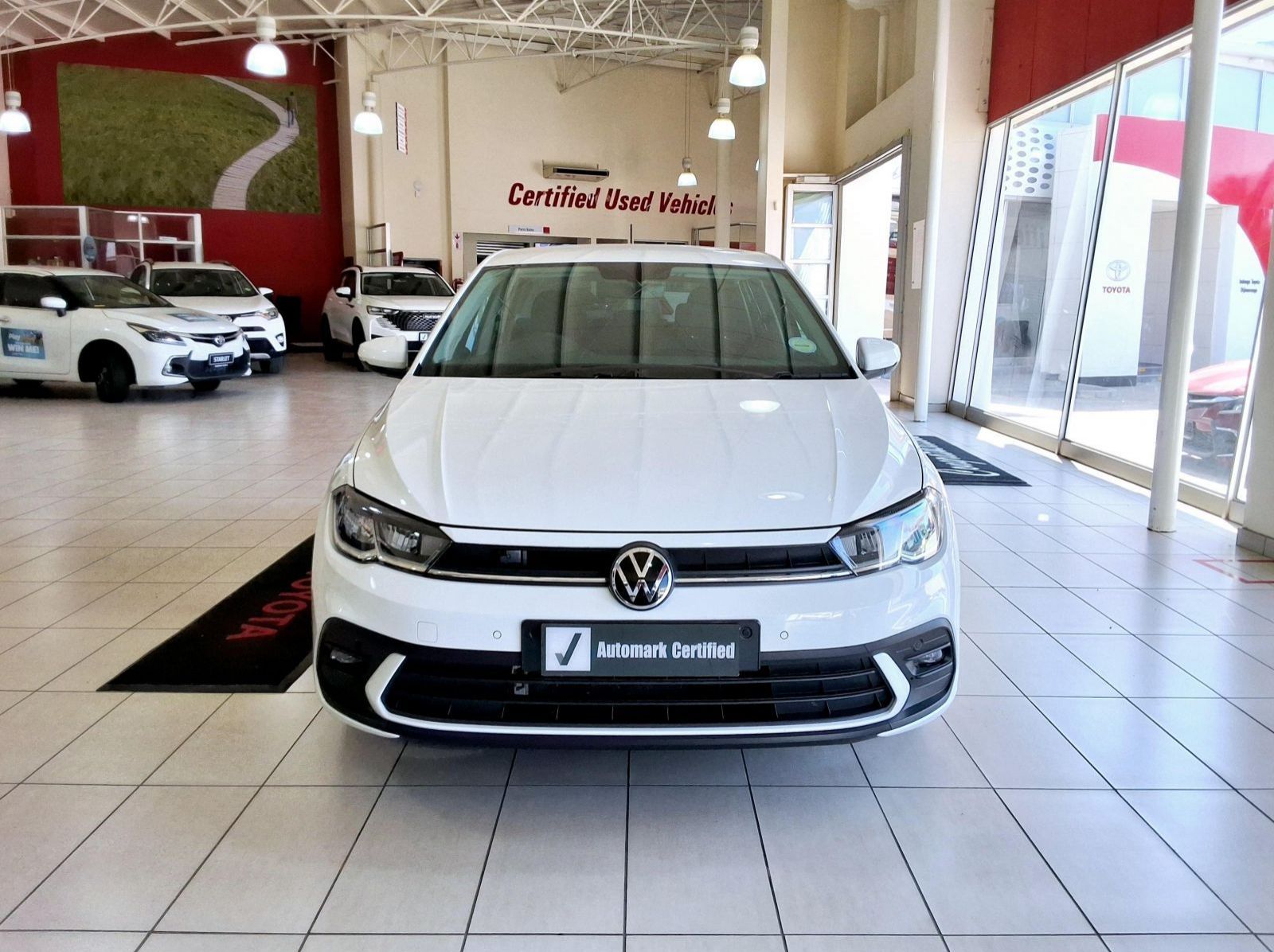 2022 Volkswagen Polo 1.0 TSI Life Manual pictures