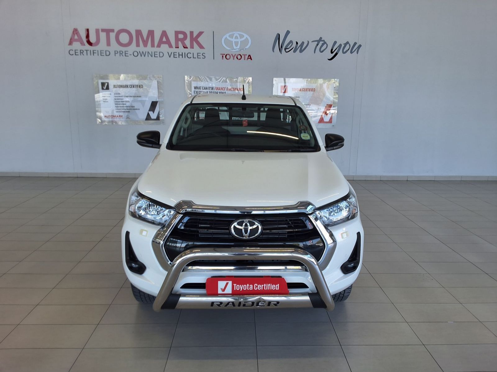 2024 Toyota HILUX SC 2.4GD6 RB RAIDER MT pictures