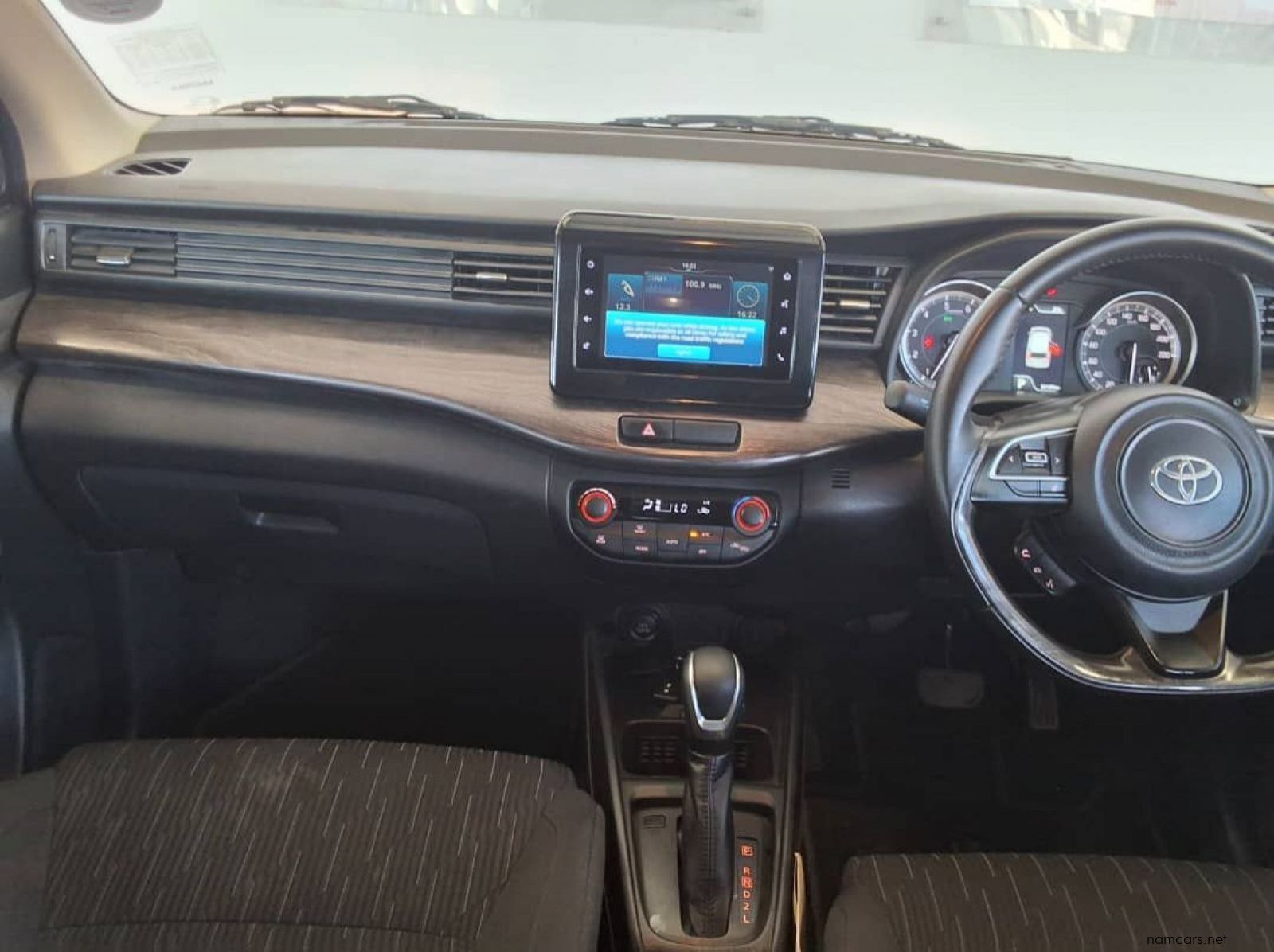 2024 Toyota RUMION 1.5 TX AT pictures