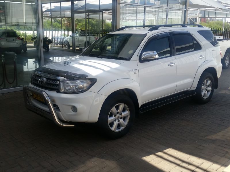 2010 Toyota Fortuner 3Lt D4D 4x2 A/T for sale | 159 000 Km | Automatic