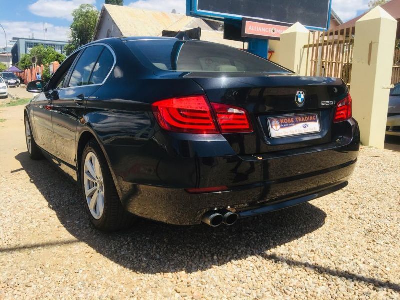 Bmw 520i 2011