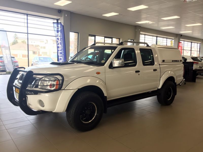 nissan 2.5 tdi double cab for sale