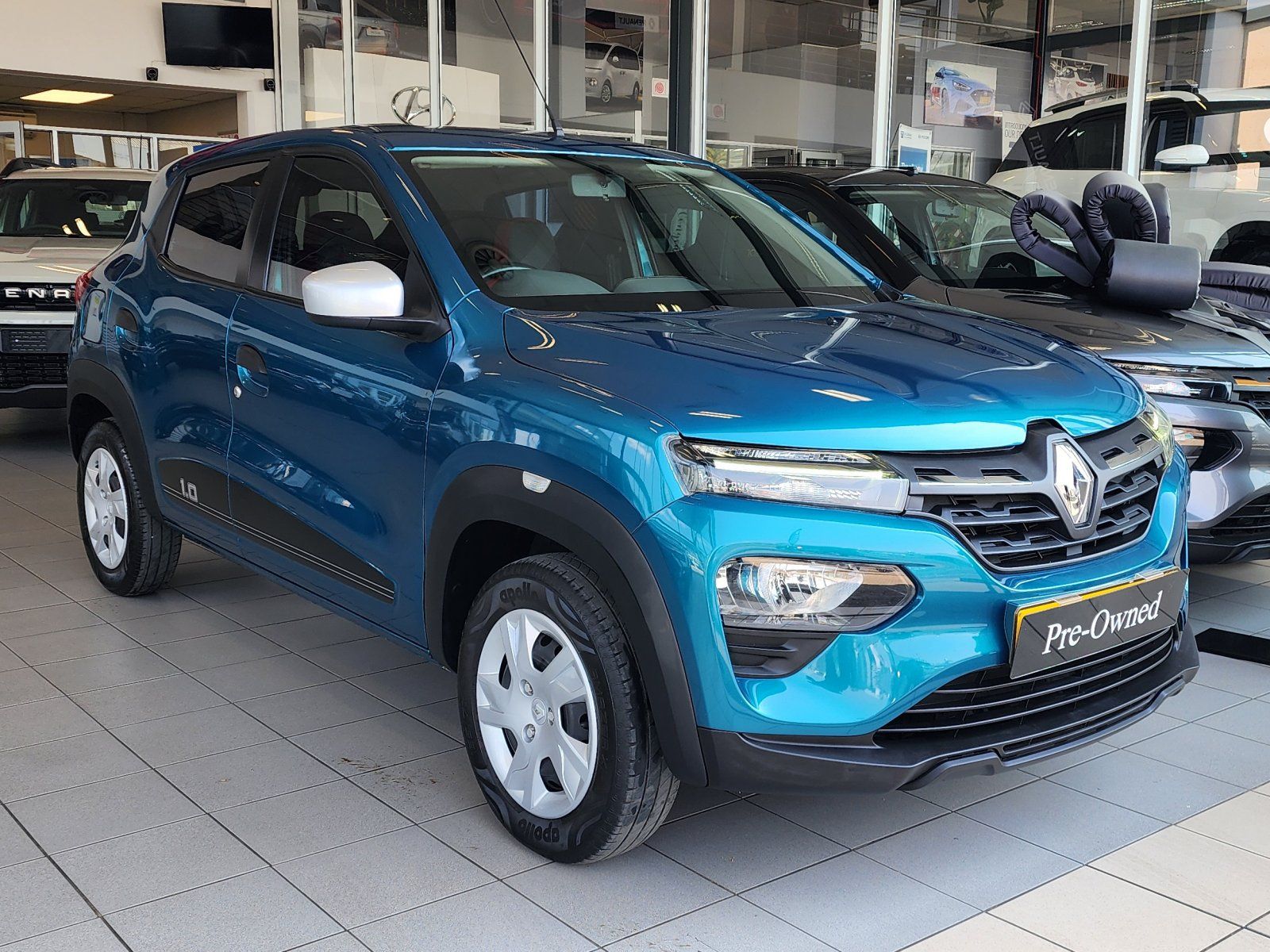 Renault KWID 1.0 DYNAMIQUE / ZEN 5DR in Namibia