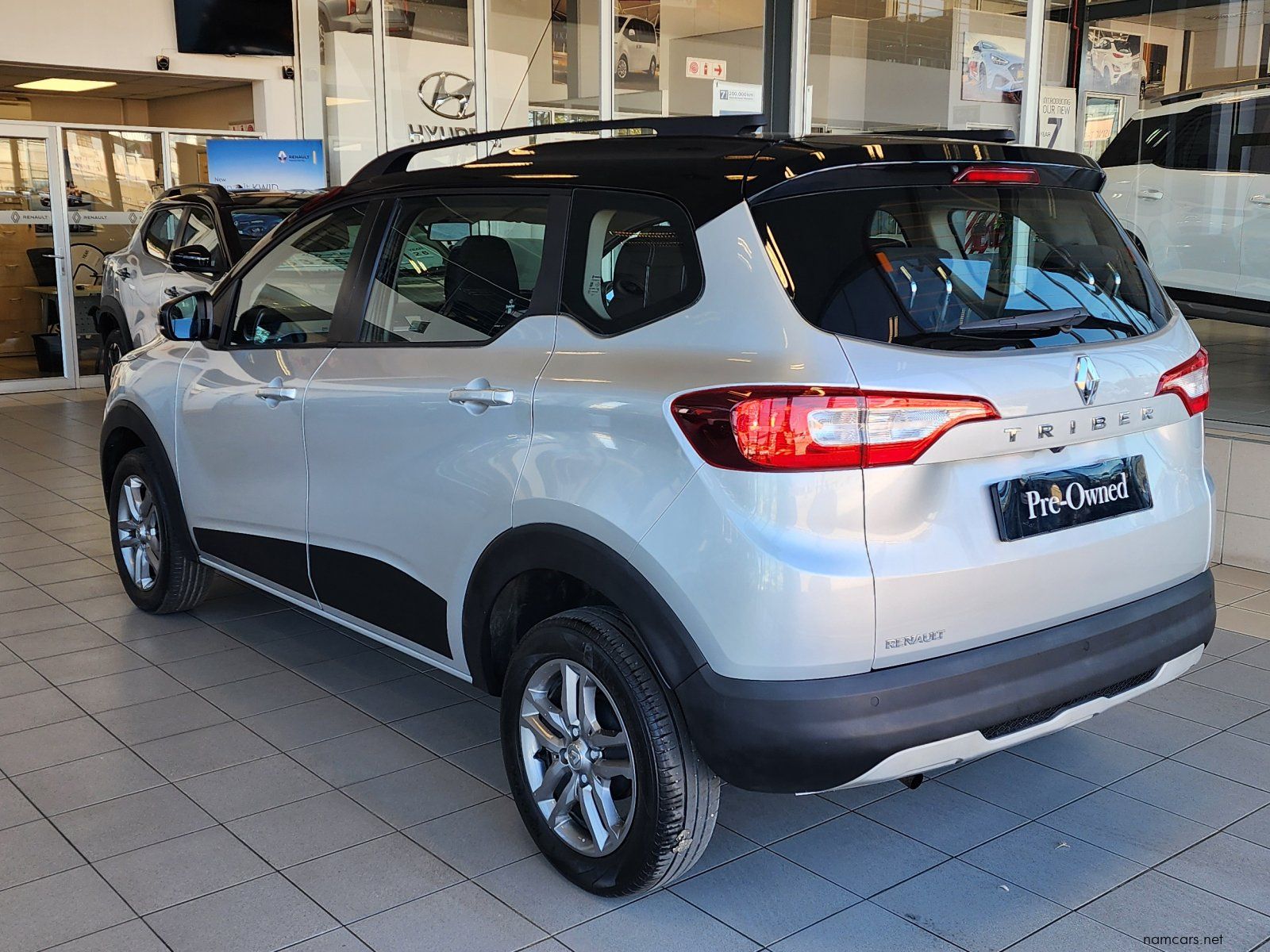 2023 Renault Triber 1.0 Prestige / Intens photo