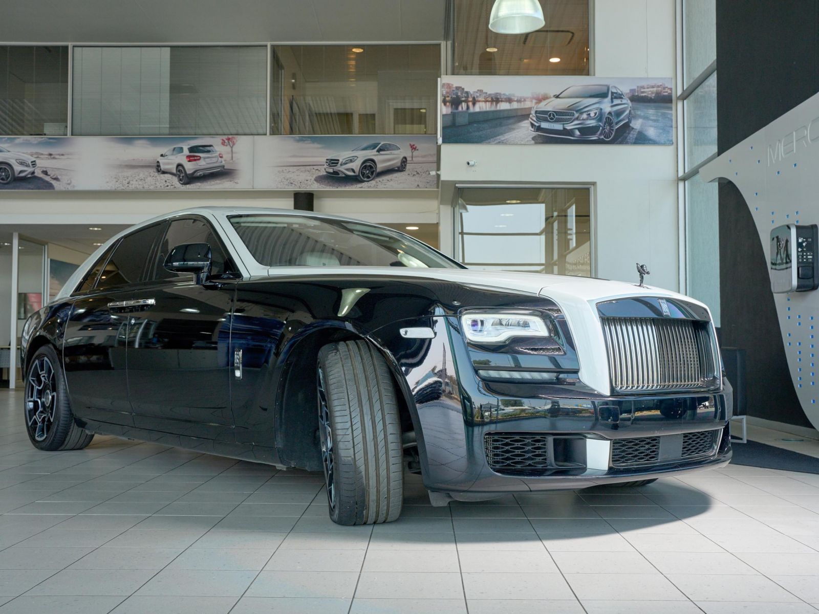 2020 Rolls-Royce Ghost Black Badge photo