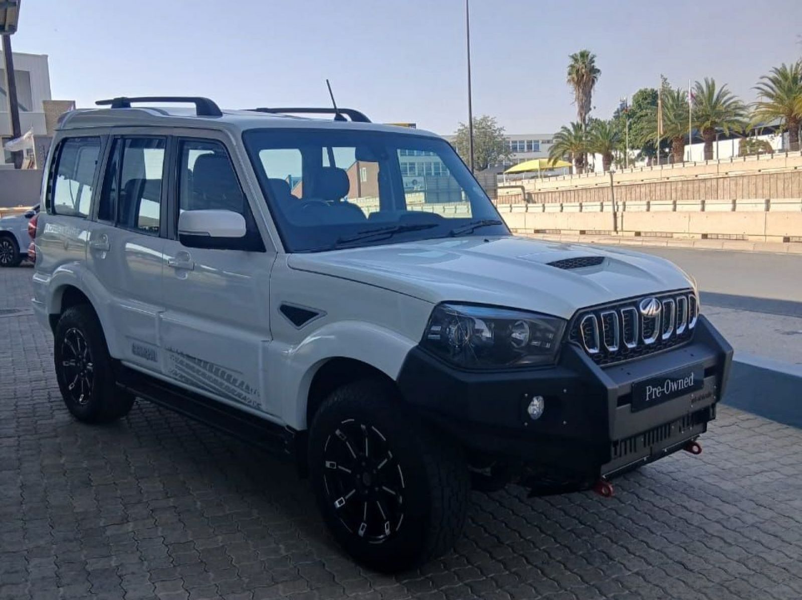 2022 Mahindra Scorpio 2.2td 4x4 Adventure 103kw S11 pictures