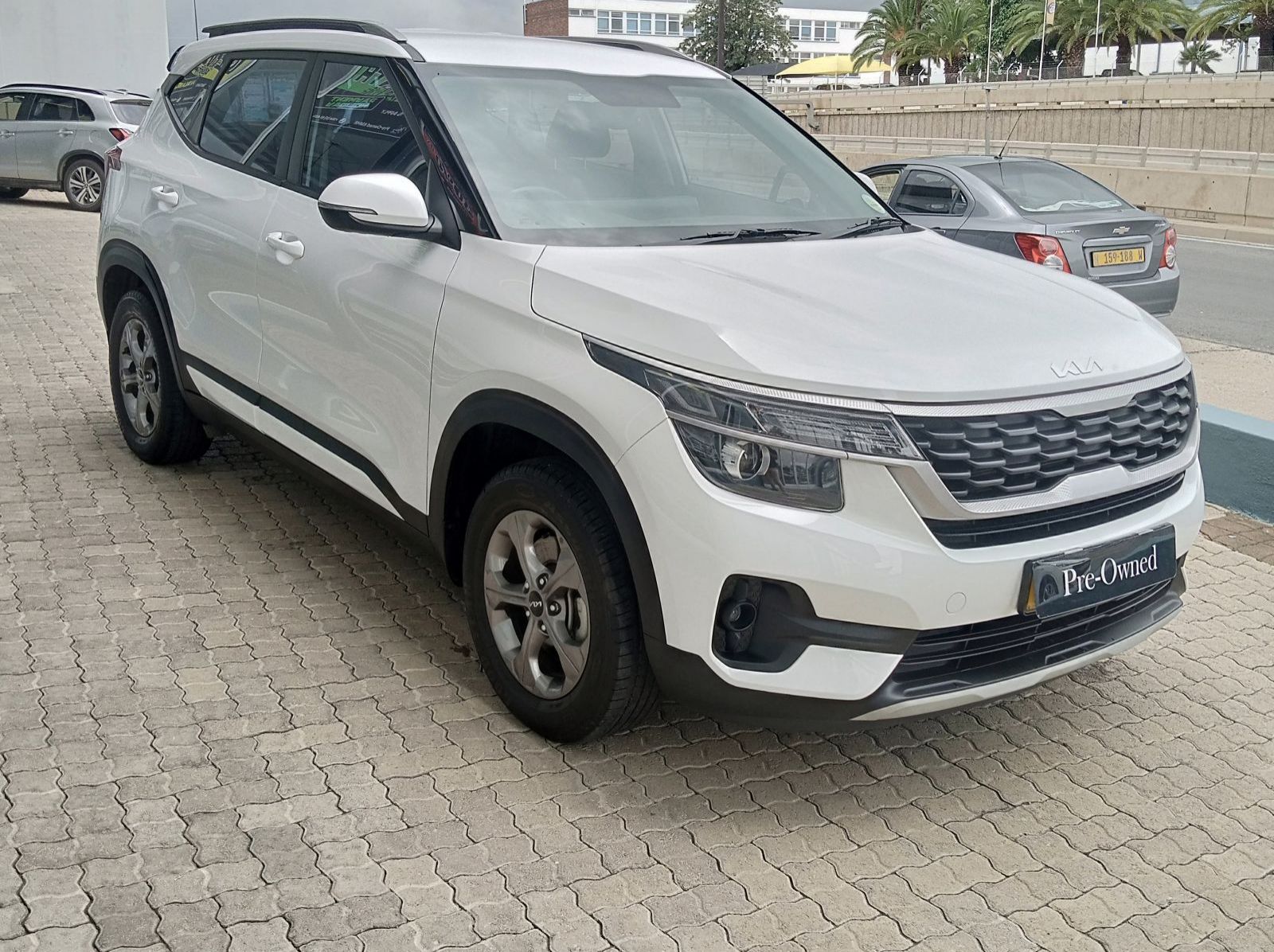 2023 Kia Seltos 1.6 EX AT pictures