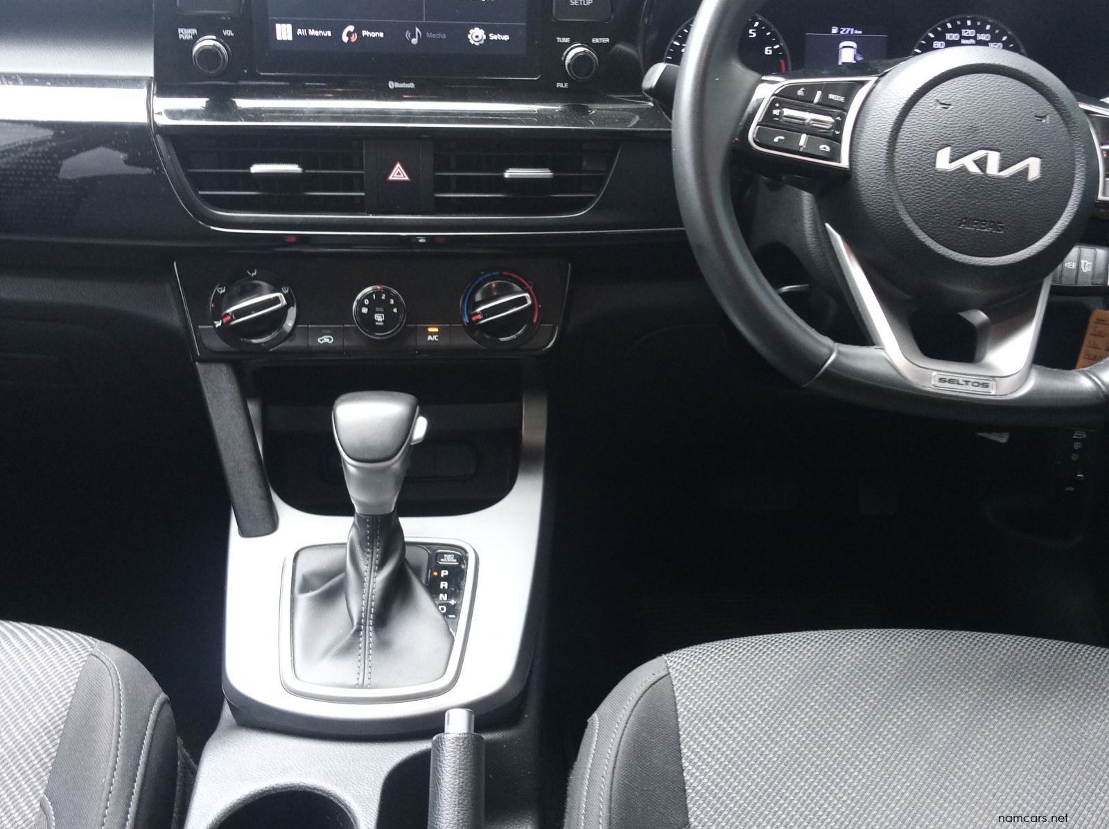 2023 Kia Seltos 1.6 EX AT pictures