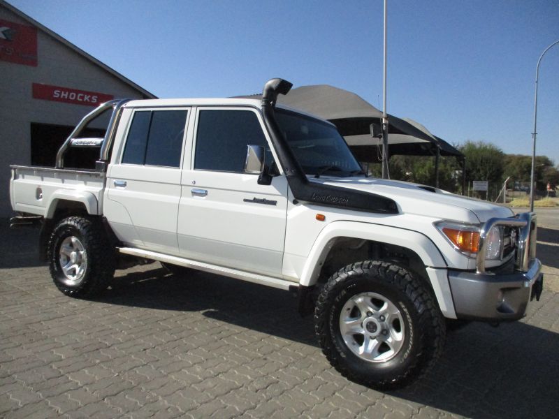 Toyota land cruiser lx