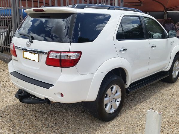 2009 Toyota Fortuner D4D for sale | 128 000 Km | Automatic transmission ...