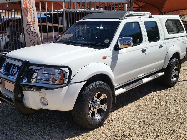 2010 Nissan Hardbody 3.0 TDI D/C 4x4 for sale | 98 000 Km | Manual ...