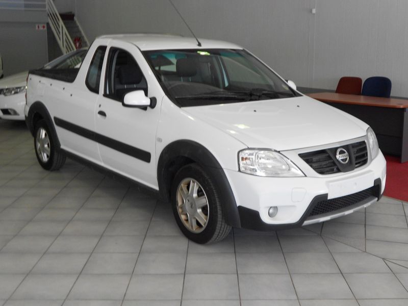 2009 nissan np200 for sale