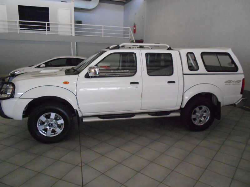 2013 Nissan NP300 2.5 TDi D/Cab 4x4 for sale | 38 017 Km | Manual ...