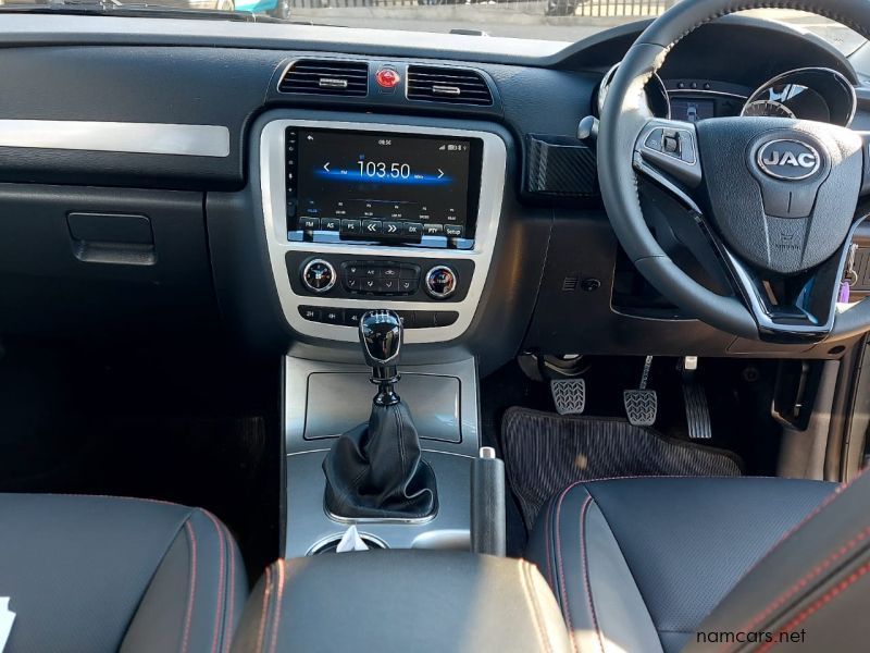 New Jac J5 2023: Price, interior, photos and technical data