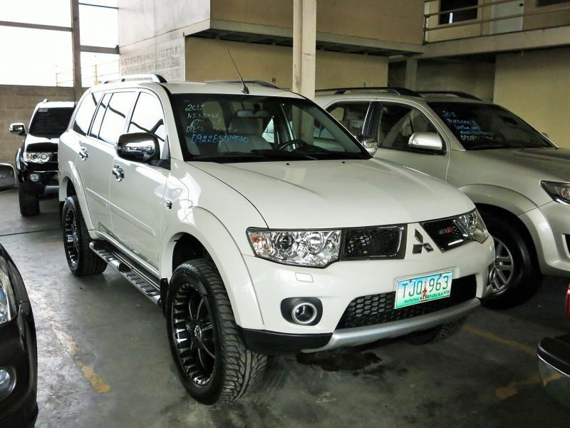 Mitsubishi montero sport 2012