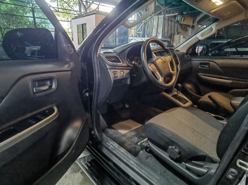 2019 Mitsubishi Strada pictures