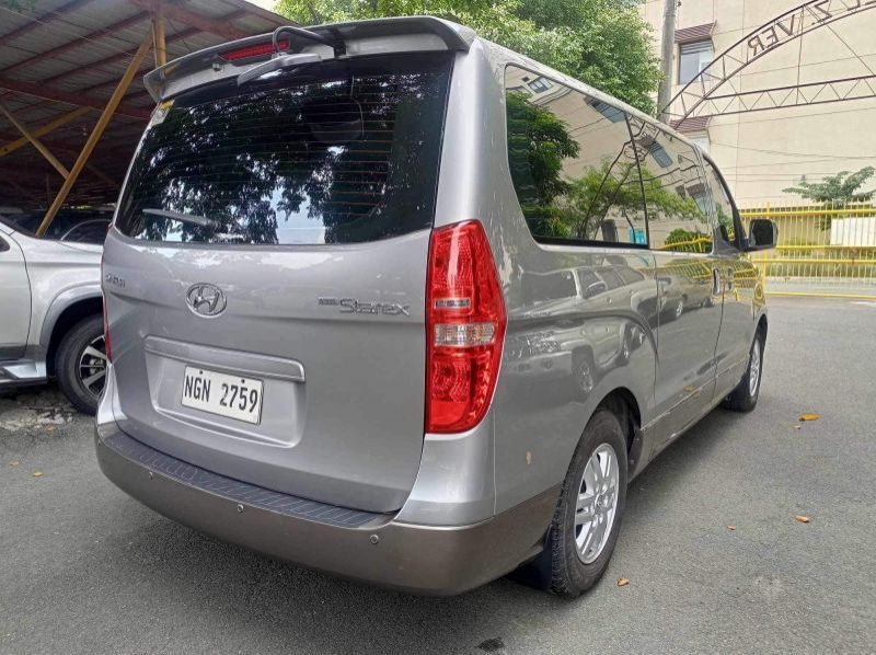 2020 Hyundai Grand Starex pictures