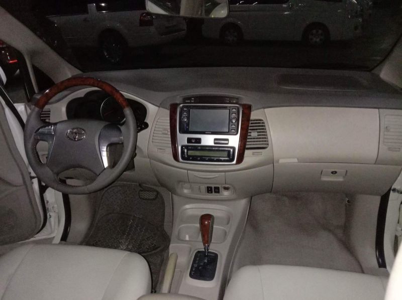 2014 Toyota innova pictures
