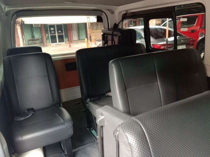 2019 Toyota hiace pictures