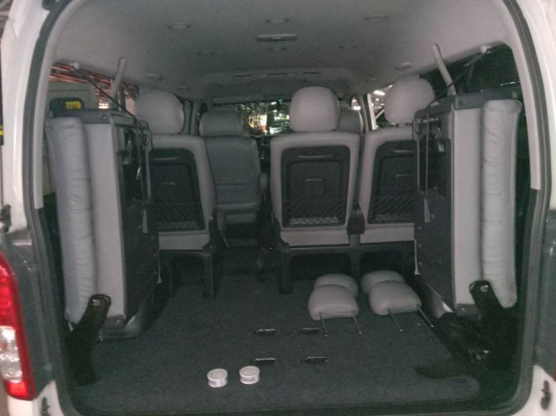 2017 Toyota hi ace super grandia pictures