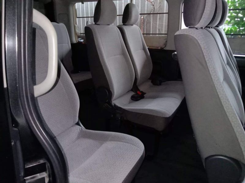 2019 Toyota Hiace Grandia GL pictures