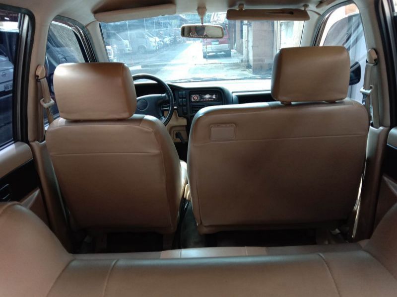 2017 Isuzu Crosswind pictures