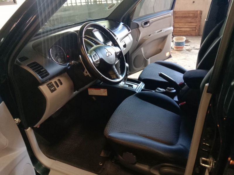 2014 Mitsubishi montero sport pictures