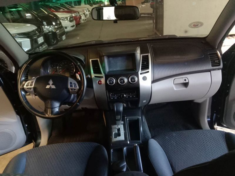 2014 Mitsubishi montero sport pictures