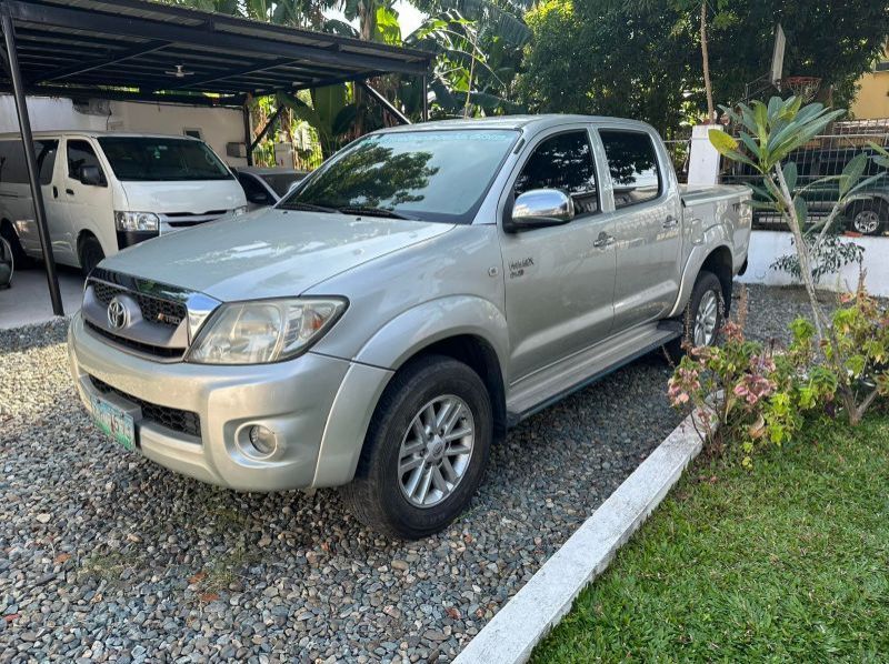 2009 Toyota Hilux pictures