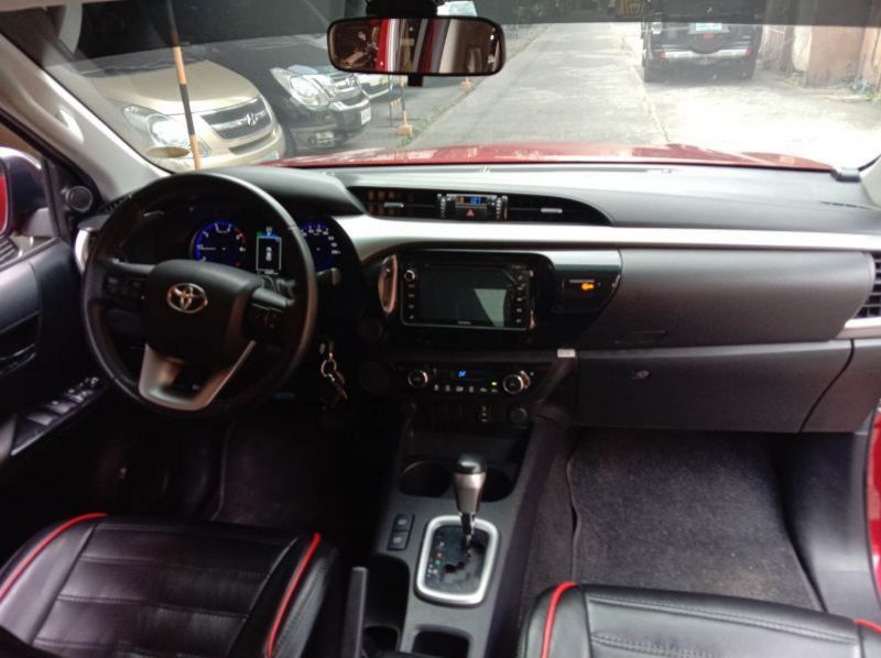 2019 Toyota hilux pictures